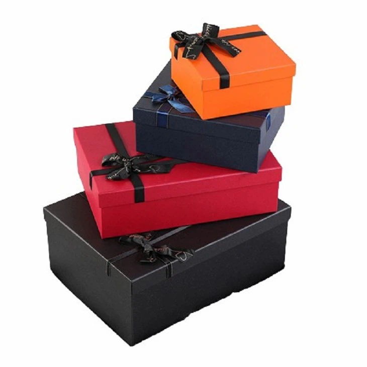 New_Year_S_Eve_Gift_Box-1__1_-removebg-preview(001)